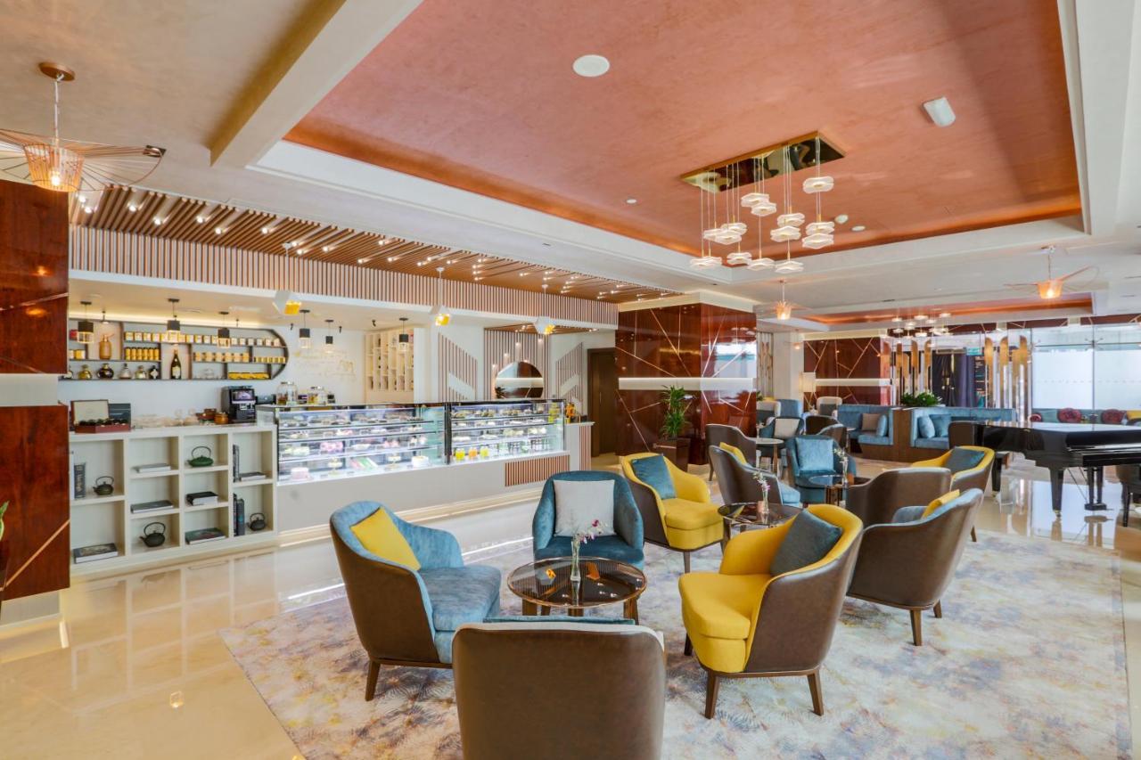 Park Regis Kris Kin Hotel Dubai Ngoại thất bức ảnh The Lounge at the airport