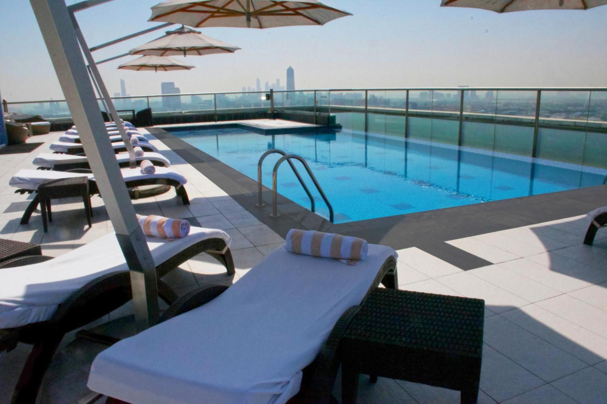 Park Regis Kris Kin Hotel Dubai Ngoại thất bức ảnh Rooftop pool at the Four Seasons Hotel, Mexico City