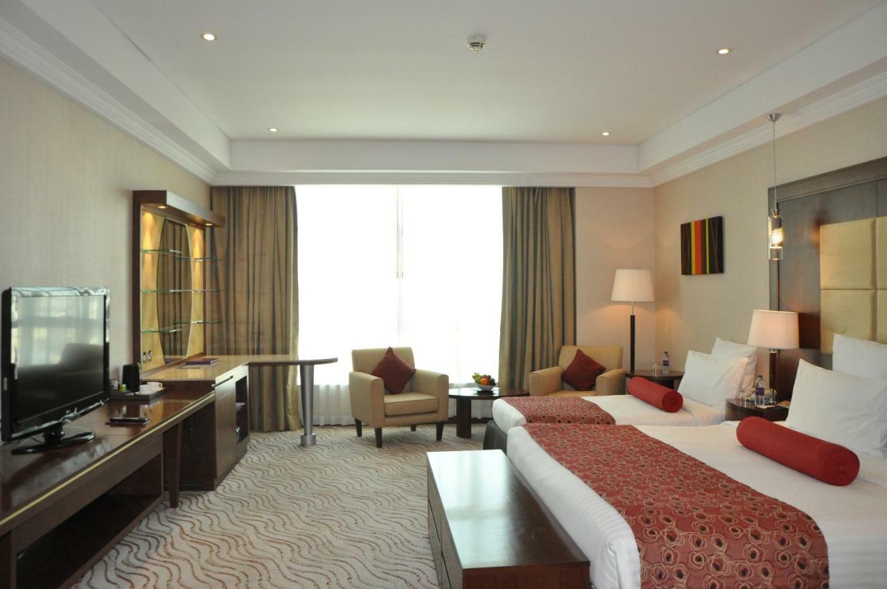 Park Regis Kris Kin Hotel Dubai Ngoại thất bức ảnh A room at the hotel